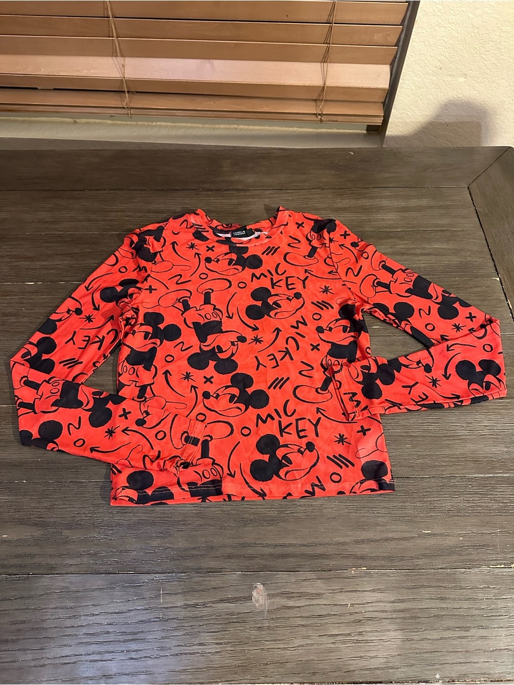 Women's Med Disney Mickey Mouse Red & Black Sheer Long Sleeve Kids Top